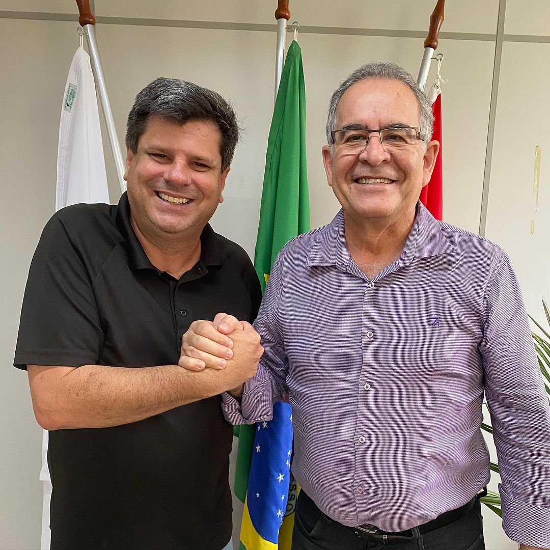 Breno Salomão deixa pasta na Secretaria de Desenvolvimento da cidade para se dedicar inteiramente ao cargo de Vice-Prefeito da cidade. 