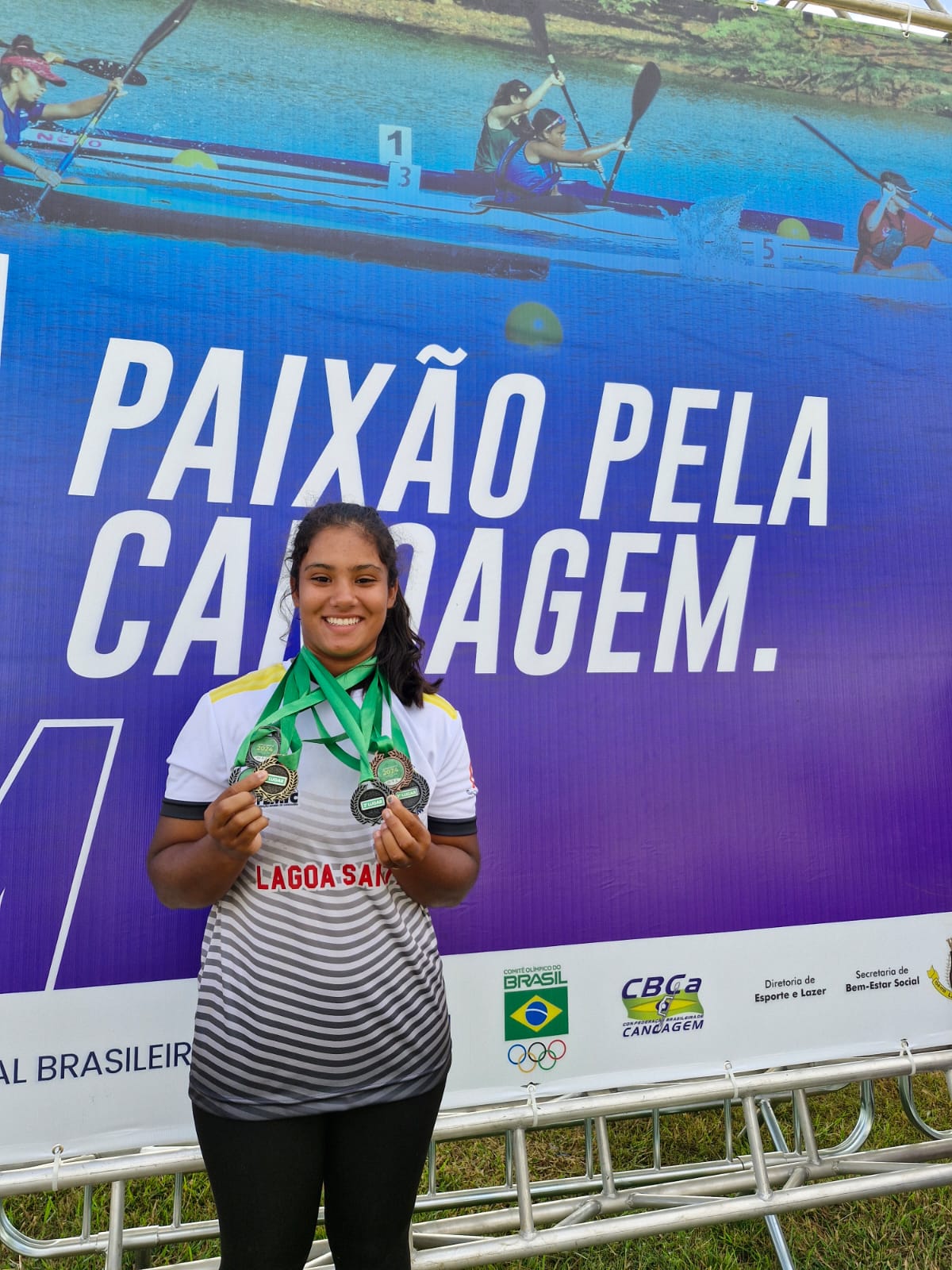 Ana Clara Cardoso Lagoa Santa medalhista Copa Brasil de Canoagem 