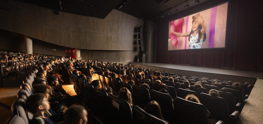 Sessão Cine-Escola - Foto Leo Fontes Universo Produção (1)