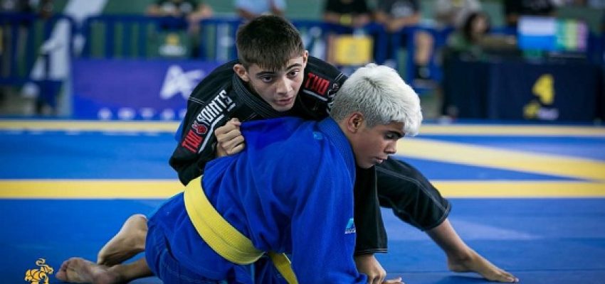 O atleta mirim Gabriel Moura Salomão conquistou grandes feitos em Competição Internacional da categoria de jiu-jitsu e trouxe a vitoria para a cidade. 